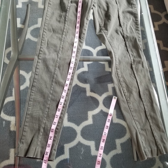 Green Zippered Jeggings - Picture 5 of 8